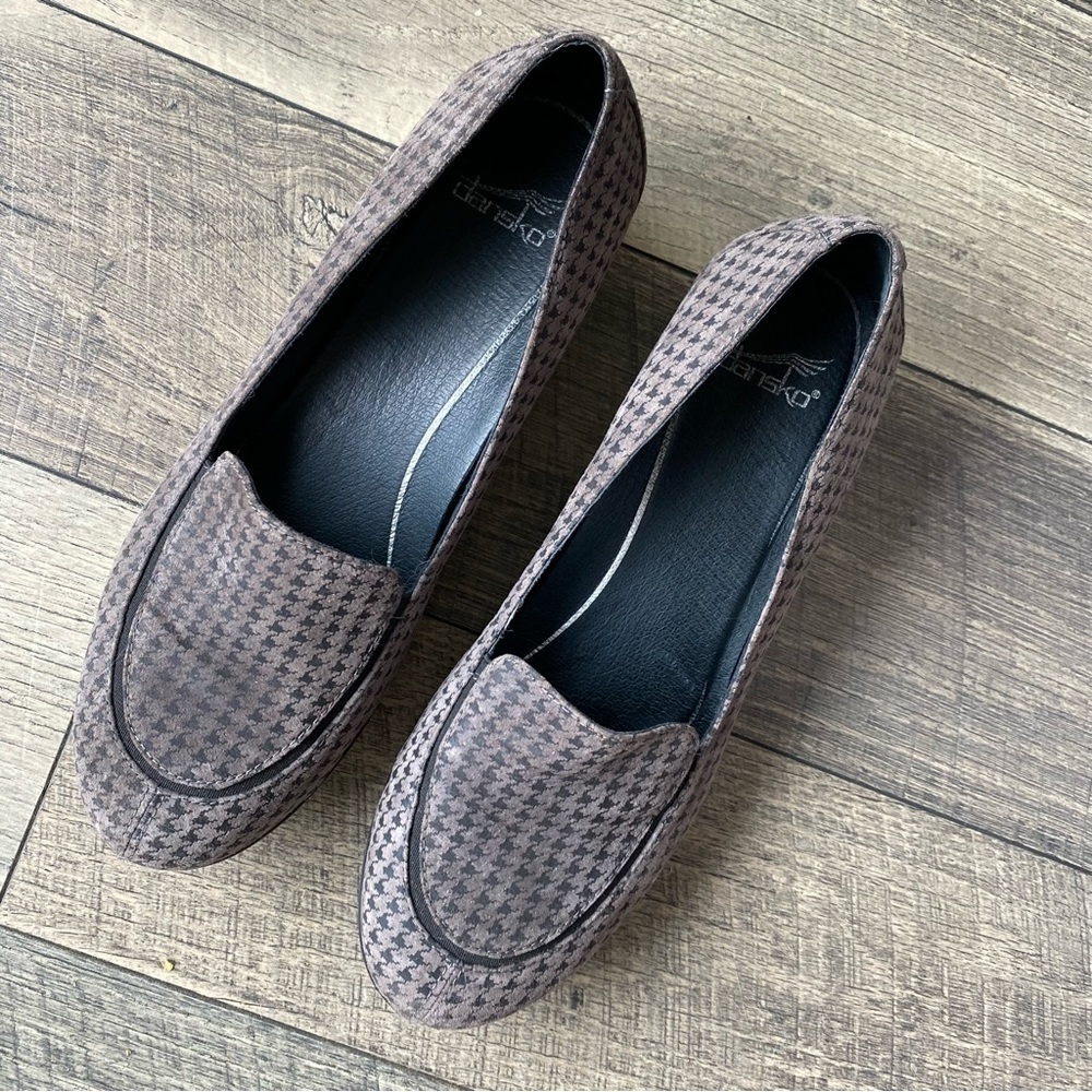 Dansko Gray & Black Suede Houndstooth Slip-on Loafers Wedge Heel Size 42